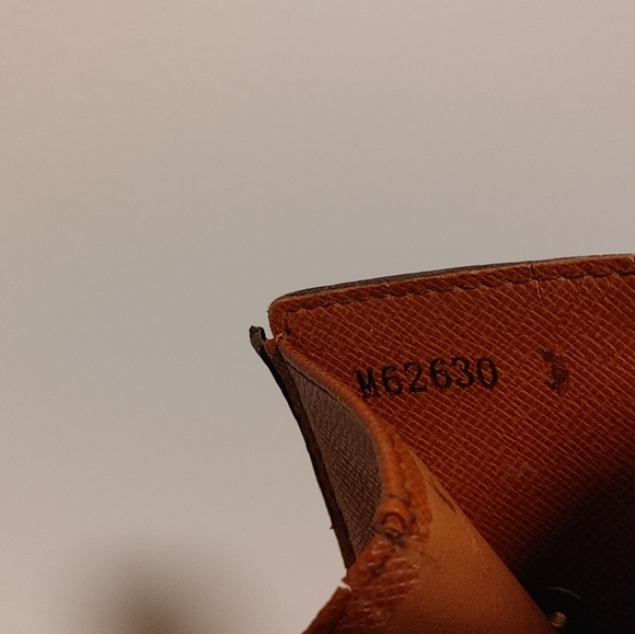 Louis Vuitton Wallet key holder - Picture 6 of 6